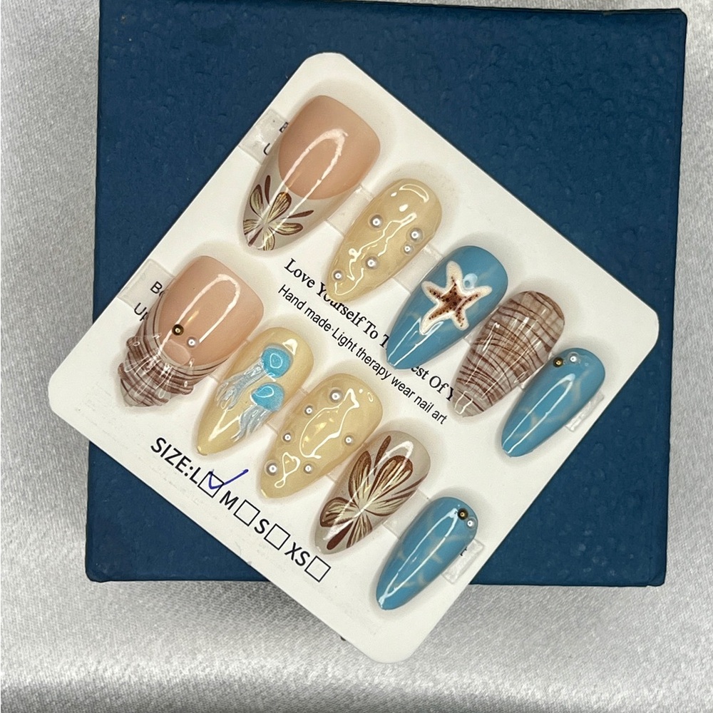 Hand-Painted Beach Floral Press-On Nails - Blue, Beige, Cream size L